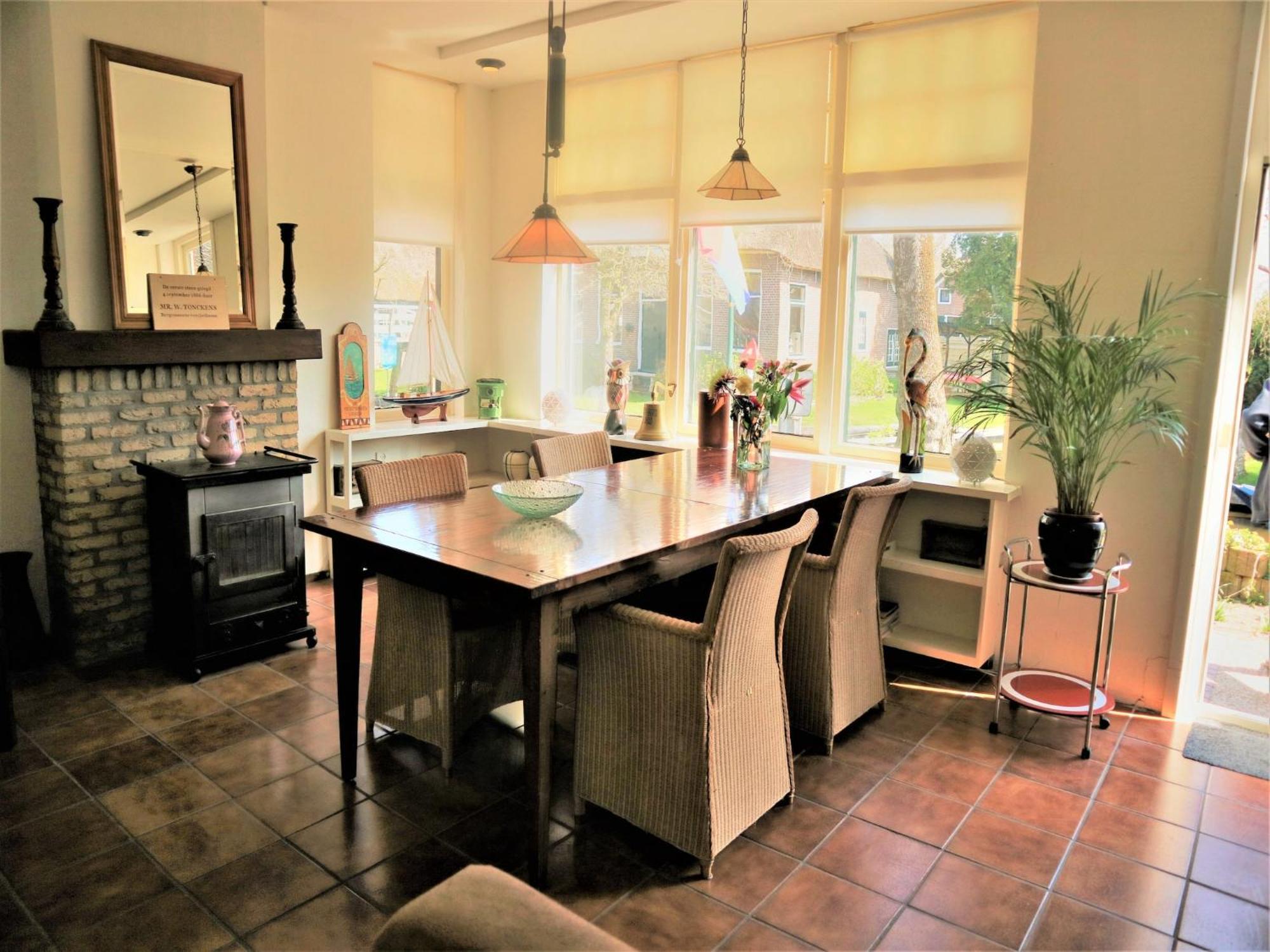 Apartment In With Breakfast